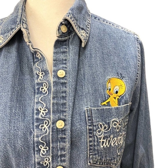 Warner bros looney tunes tweety bird denim y2k pocket button down shirt small - Picture 10 of 11
